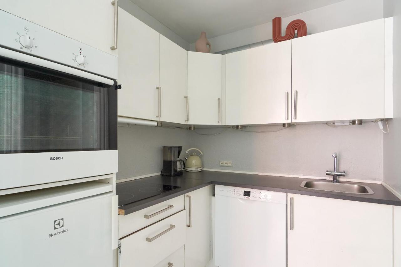 Stylish Ground Floor Apartment Perfect For Couples Kopenhagen Bagian luar foto